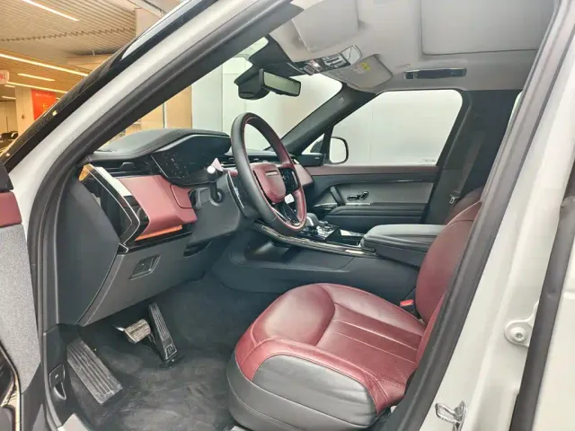 Land Rover Range Rover Sport — Фото автомобиля 6