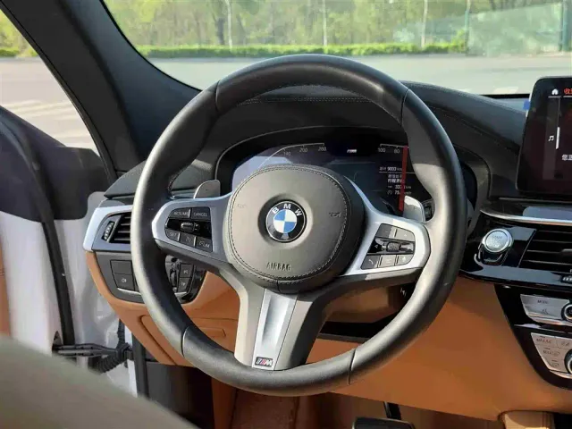 BMW 6 Series Gran Turismo — Фото автомобиля 12