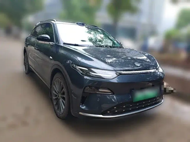 Leapmotor C11 — Фото автомобиля 3