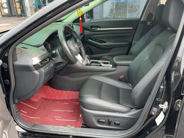 Nissan Teana — Фото автомобиля 15