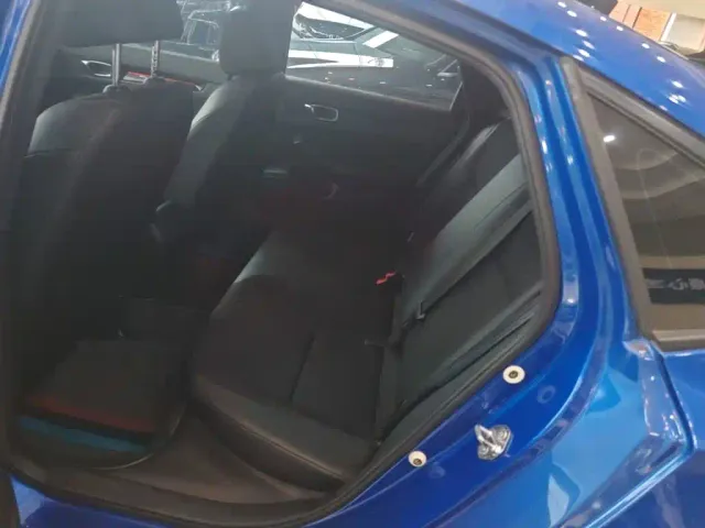 Honda Civic — Фото автомобиля 16
