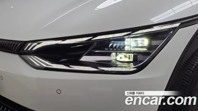 Kia EV6 — Фото автомобиля 7