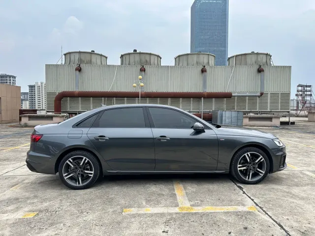 Audi A4L — Фото автомобиля 5