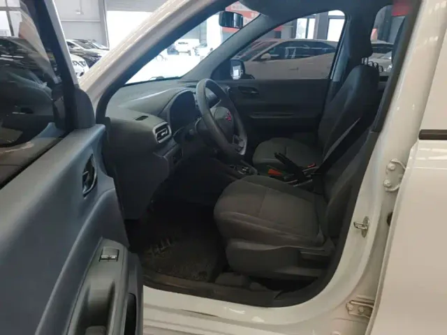 Wuling Hongguang — Фото автомобиля 15