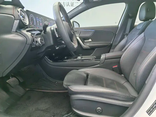 Mercedes-Benz A-Class — Фото автомобиля 14