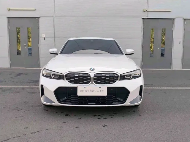 BMW 3 Series — Фото автомобиля 2