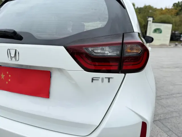 Honda Fit — Фото автомобиля 21