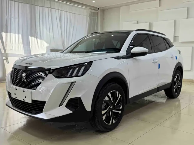 Фотография автомобиля — Peugeot 2008