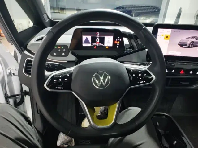 Volkswagen ID.3 — Фото автомобиля 10