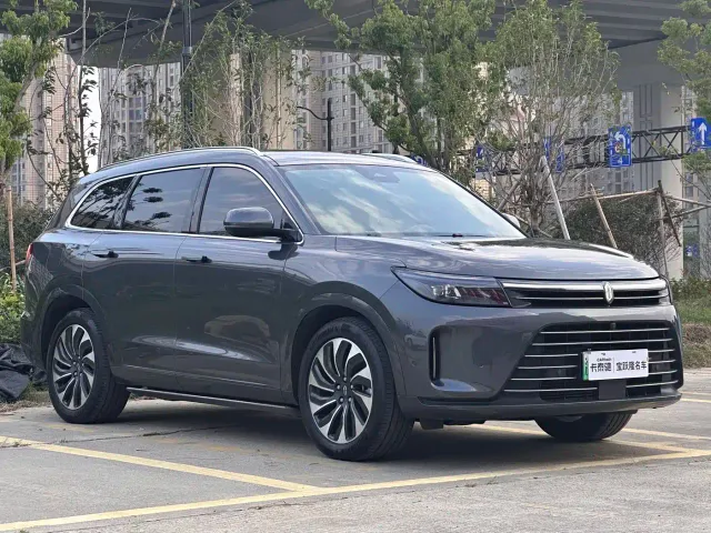 Aito M7 — Фото автомобиля 3