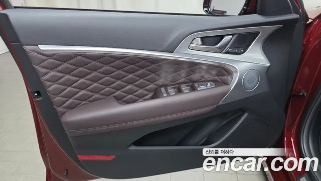 Genesis G70 — Фото автомобиля 24
