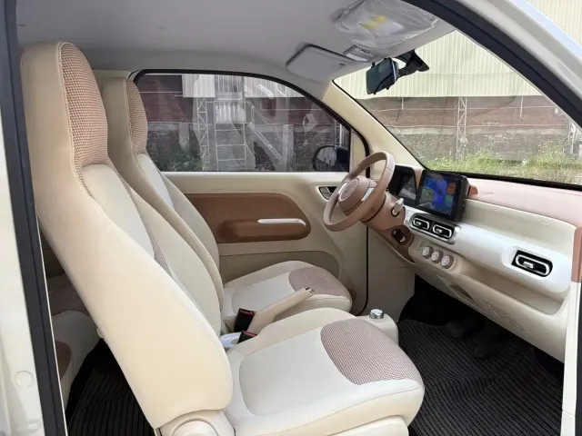 Wuling Hongguang Mini EV — Фото автомобиля 12