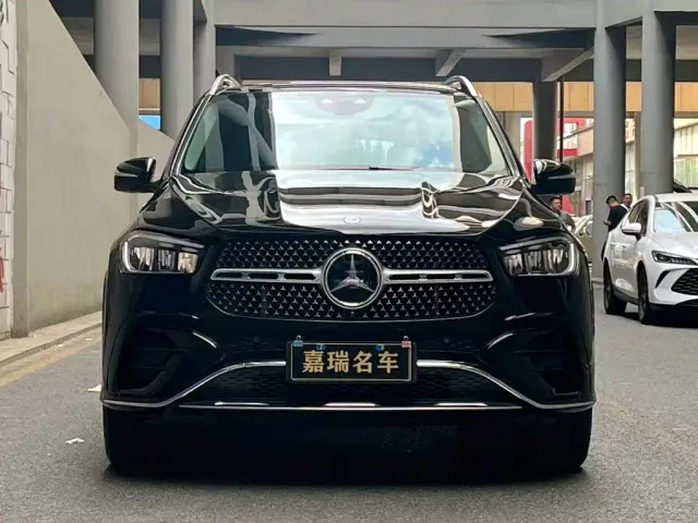 Mercedes-Benz GLE-Class — Фото автомобиля 2