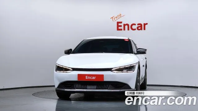 Kia EV6 — Фото автомобиля 3