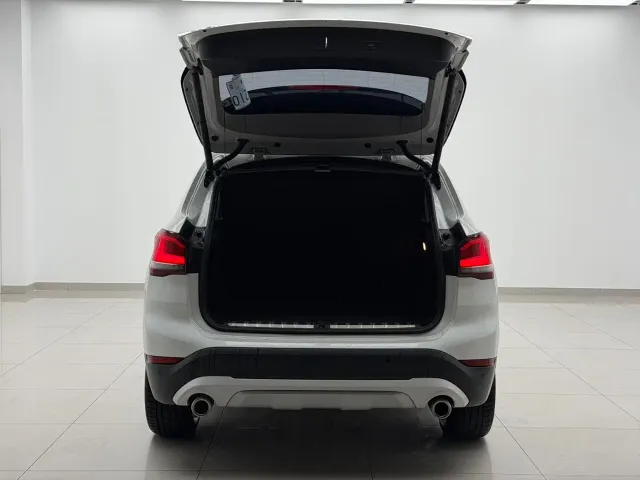 BMW X1 — Фото автомобиля 5
