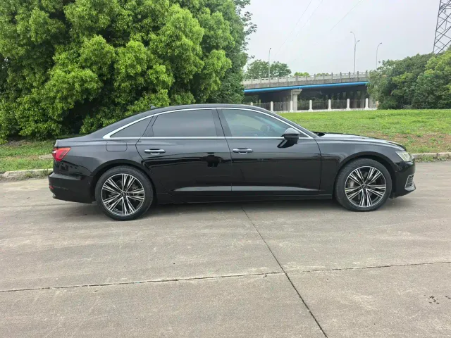 Audi A6L — Фото автомобиля 4