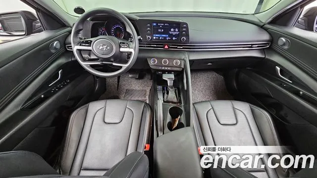 Hyundai Avante CN7 — Фото автомобиля 10