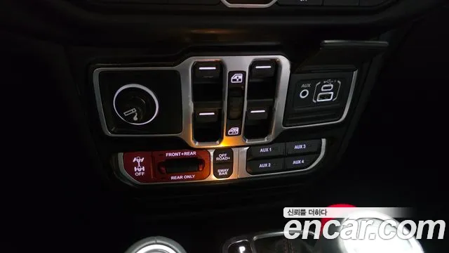 Jeep Wrangler Wrangler (JL) — Фото автомобиля 17