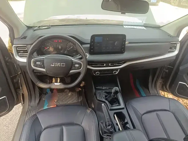 JMC Vigus 7 — Фото автомобиля 9