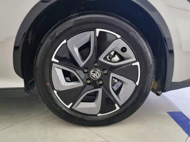 Toyota bZ3 — Фото автомобиля 6