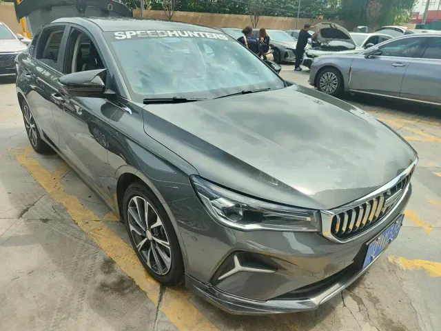 Geely Emgrand — Фото автомобиля 3