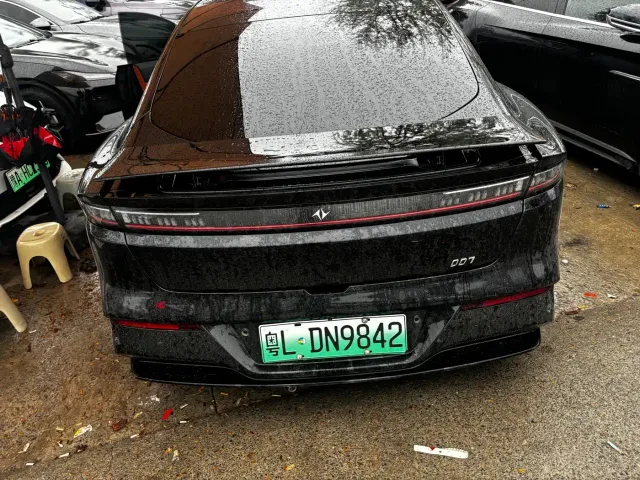 Dongfeng eπ 007 — Фото автомобиля 3