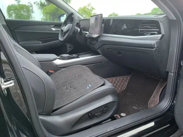Volkswagen Passat — Фото автомобиля 4