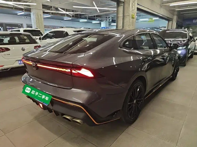 Changan UNI-V — Фото автомобиля 6