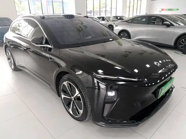 Nio ET5 Touring — Фото автомобиля 3