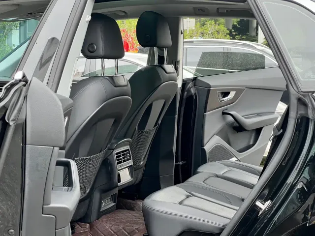 Audi Q8 — Фото автомобиля 11