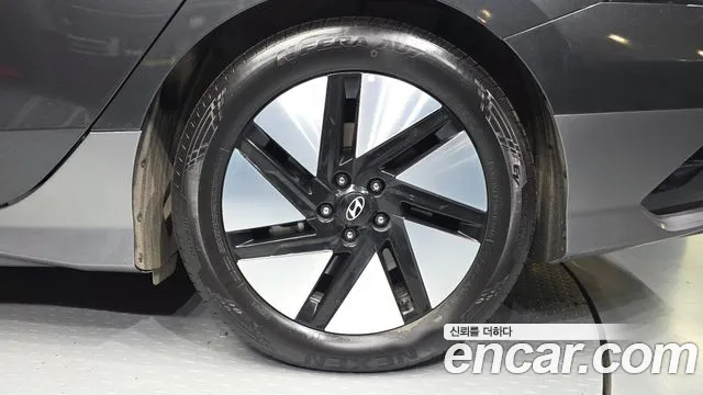 Hyundai Ioniq 6 — Фото автомобиля 6