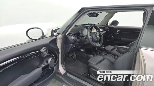 MINI Cooper — Фото автомобиля 15