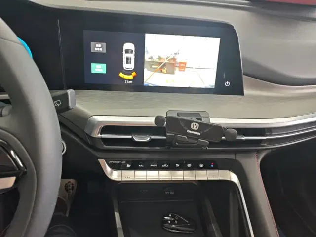 Changan CS35 Plus — Фото автомобиля 12