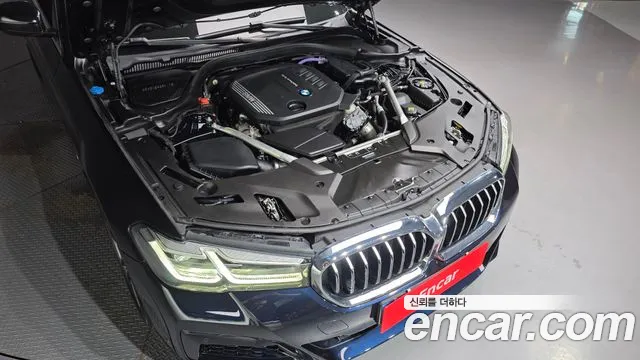 BMW 5-Series 5 серия (G30) 523d xDrive M Sport — Фото автомобиля 6
