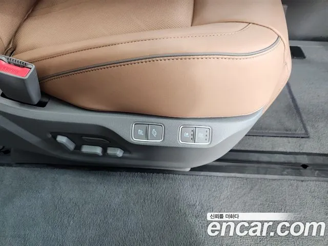 Hyundai Staria Staria 4WD Lounge 7 мест — Фото автомобиля 10