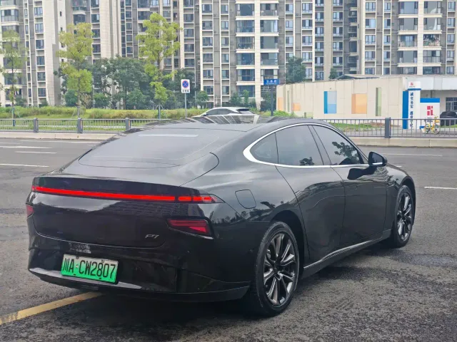 Xpeng P7 — Фото автомобиля 11