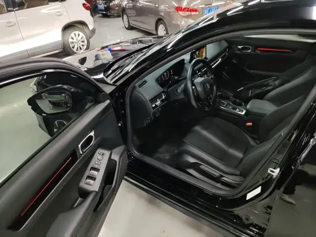 Honda Civic — Фото автомобиля 15