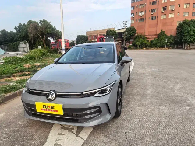 Фотография автомобиля — Volkswagen Golf
