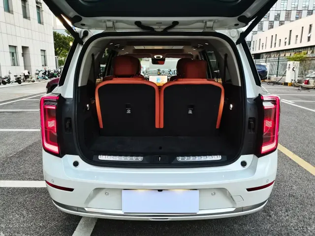 GAC Trumpchi Xiangwang S9 — Фото автомобиля 24