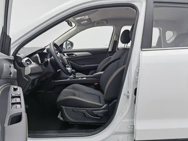 BAIC X3 — Фото автомобиля 10