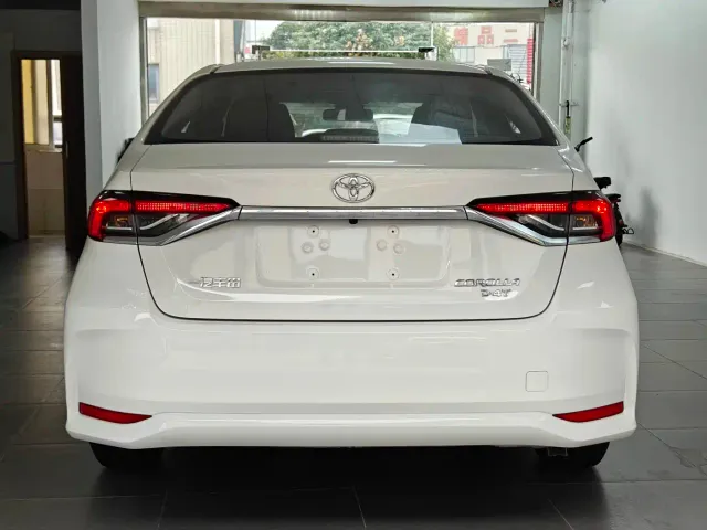 Toyota Corolla — Фото автомобиля 6