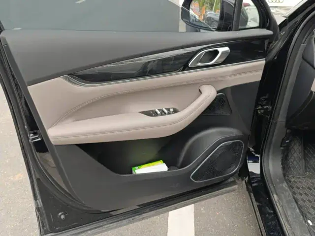 Geely Boyue L — Фото автомобиля 7