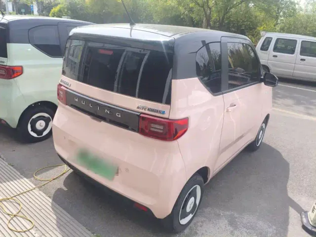 Wuling Hongguang Mini EV — Фото автомобиля 6