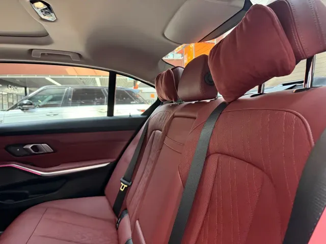 BMW 3 Series — Фото автомобиля 12