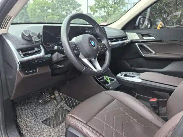 BMW X1 — Фото автомобиля 4