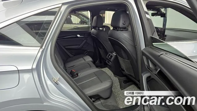 Audi Q5 45 TFSI quattro Sportback Premium — Фото автомобиля 12