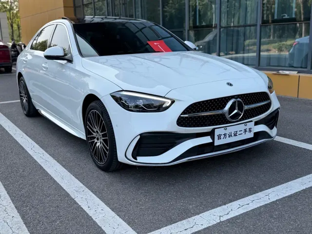 Mercedes-Benz C-Class — Фото автомобиля 3