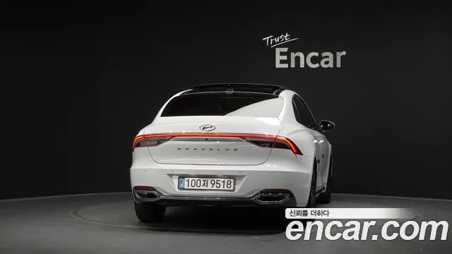 Hyundai Grandeur (New) Hybrid — Фото автомобиля 4