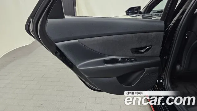 Hyundai AVANTE — Фото автомобиля 23