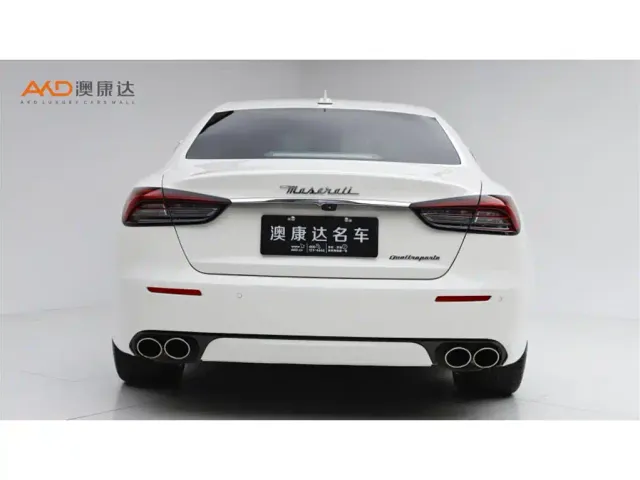 Maserati Quattroporte — Фото автомобиля 4